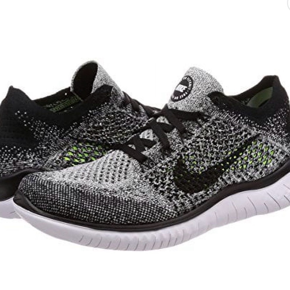 New Nike Women’s Flyknit Running Shoes - Size 6.5 - Black/White